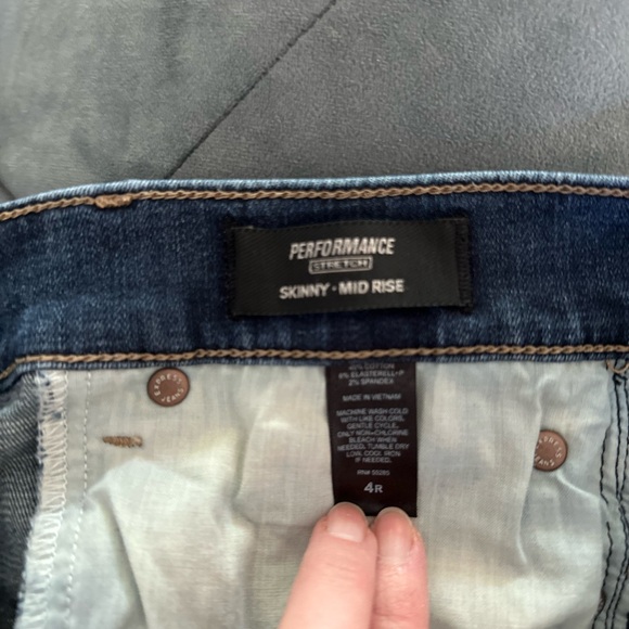 Express Jeans - Skinny Mi-Rise - Size 4R - Picture 5 of 6